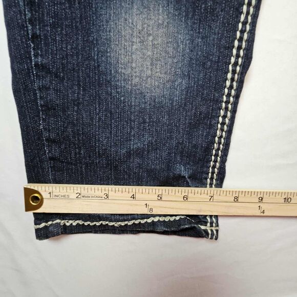 Almost Famous Women's Distressed Bootcut Jeans Sz 22 Med Wash Deco Pockets - Picture 6 of 12